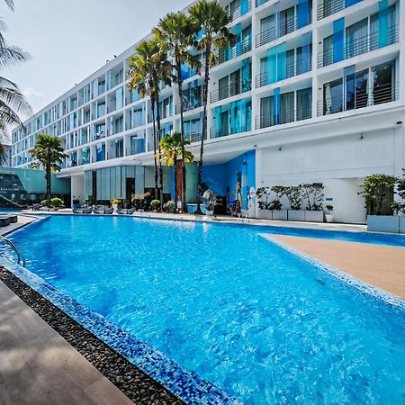 Hotel Baraquda Heeton Pattaya By Compass Hospitality Exteriör bild