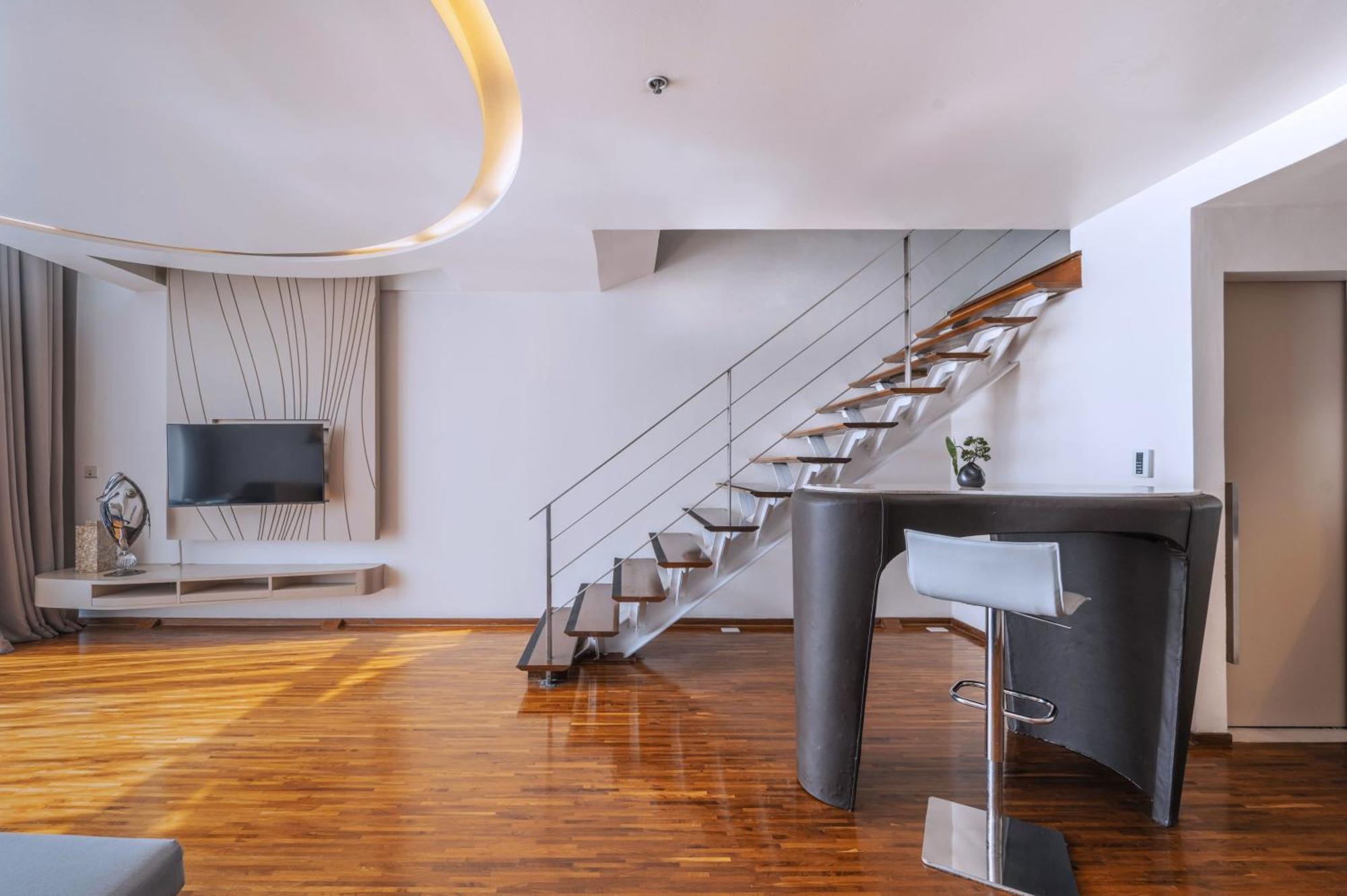 Hotel Baraquda Heeton Pattaya By Compass Hospitality Exteriör bild